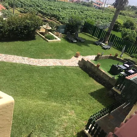 Casitas Uvas Y Vinas * לוס ריאלחוס