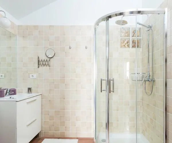 Casitas Uvas Y Vinas لوس رياليخوس